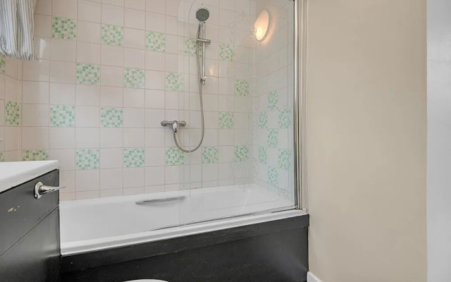 Tony Asga - Coady Apartment