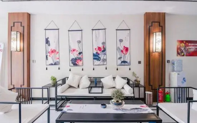 Inner Township Hefeng Exquisite Hotel