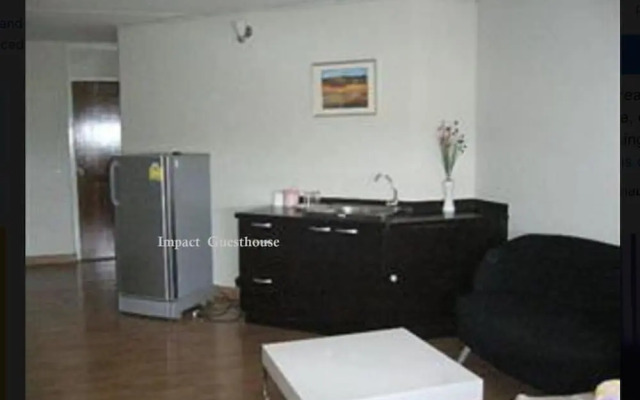 Room in B&B - Poppular Palace Don Mueang Bangkok Triple Room