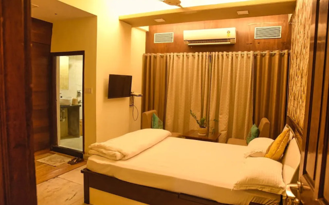 Royal Palms Luxury Rental Apartments