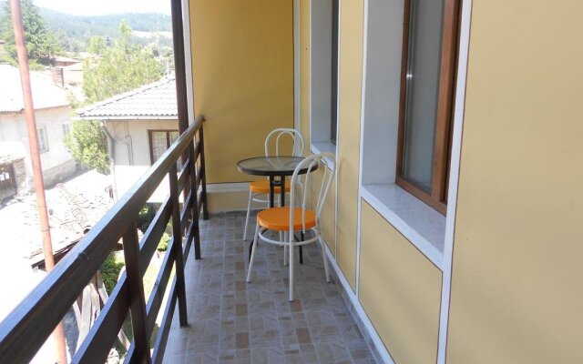 Guest House Tsenovi