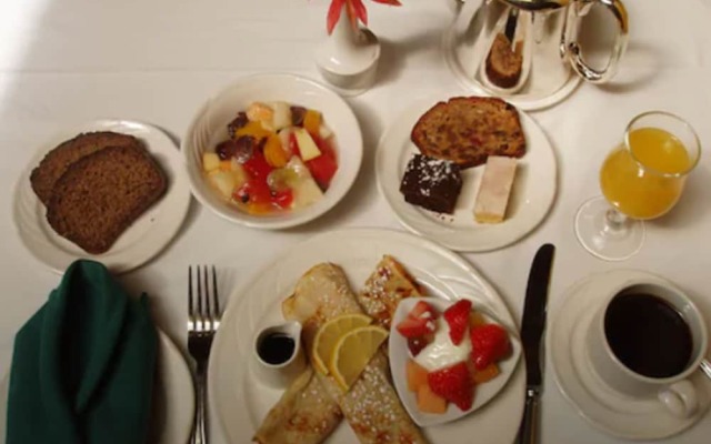 Earls Court House Hotel