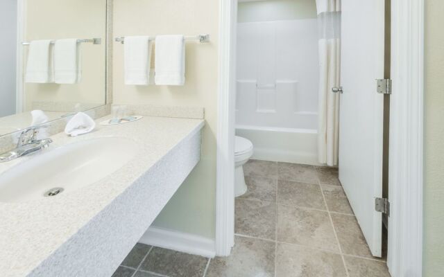 Travelodge Grove City