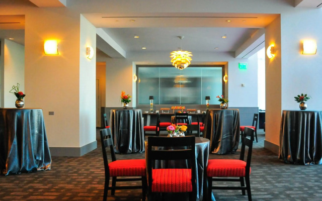 Loews Hollywood Hotel