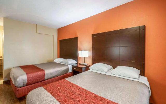 Motel 6 Washington, DC - Convention Center