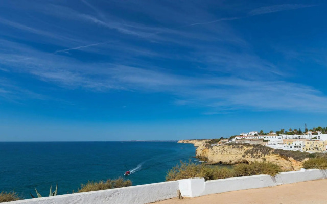 Carvoeiro -Spacious 2 bedroom appartment with pool - Monte Dourado