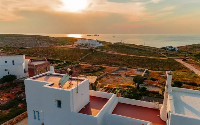 Villa Ioanna for 10 - Allparos Villas