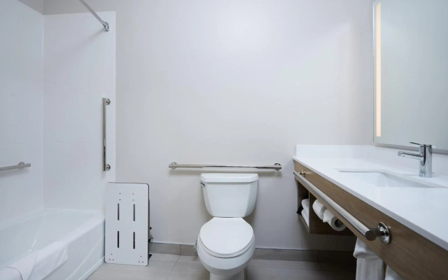 Holiday Inn Express Hotel & Suites SWIFT CURRENT by IHG