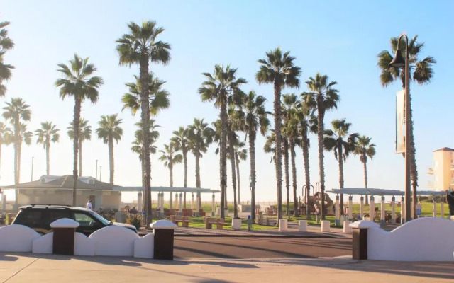 The Sand Castle Inn And Suites