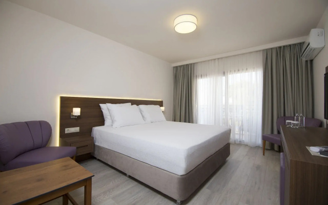 Neopol Hotel Deluxe
