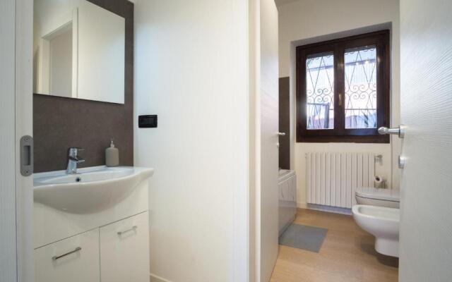 Panoramic Italian Alps Apartment Agape