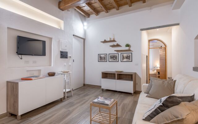 Santa Croce Place by Mmega