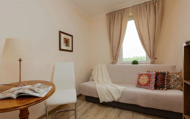 Apartment With Three Bedrooms by Renters