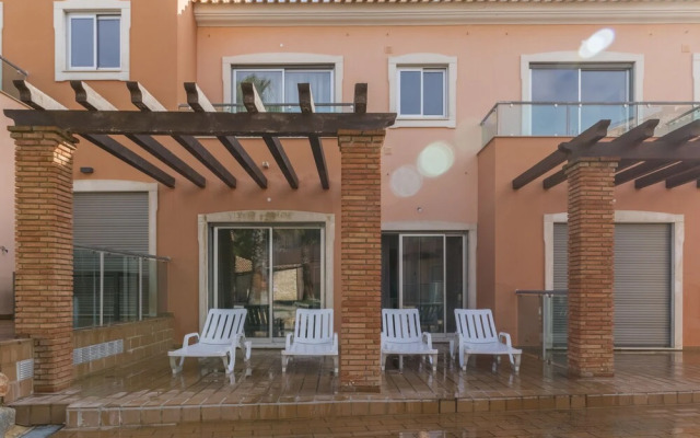 Villas2Go2 Santa Maria