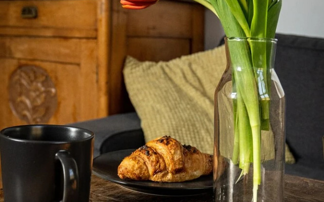 WS 3-Bedroom Old Town Apartment