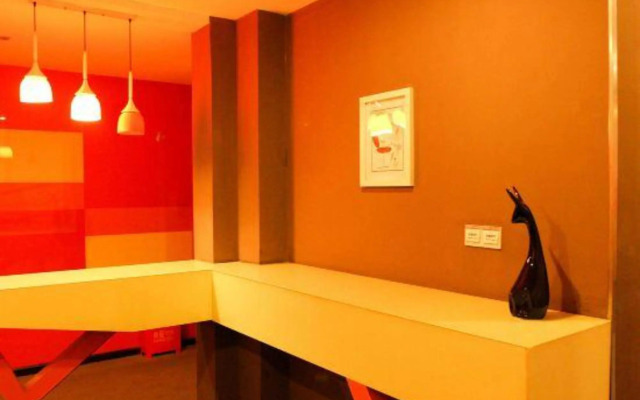 Missky Hotel Honghu Branch