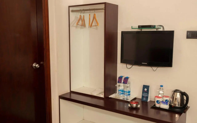 Vits By Spree Hotels Le Pebble