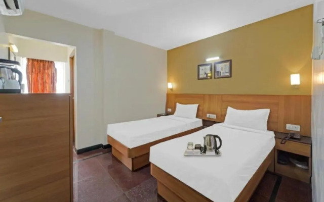 FabHotel The Redfox