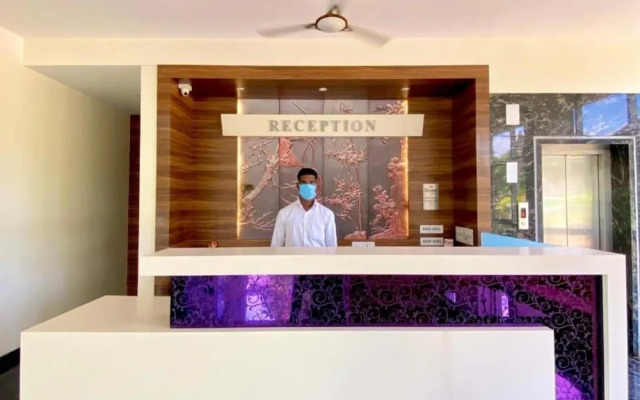 Hotel Sadhana Executive