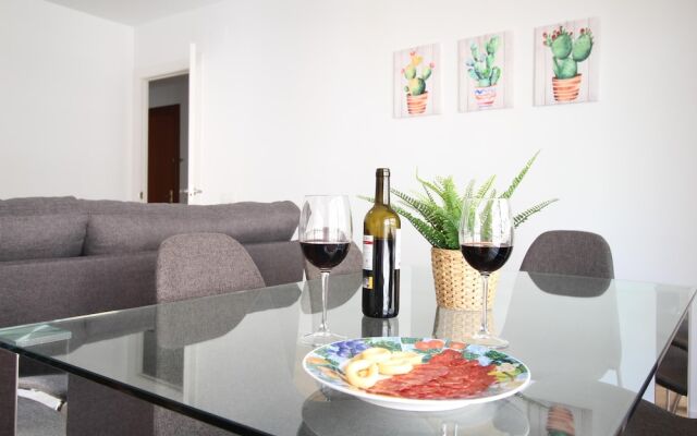 Del Parque Flats - Zamarrilla