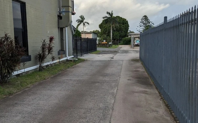 Grand Central Hotel Proserpine