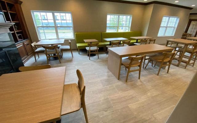 Country Inn & Suites by Radisson, Champaign North, IL