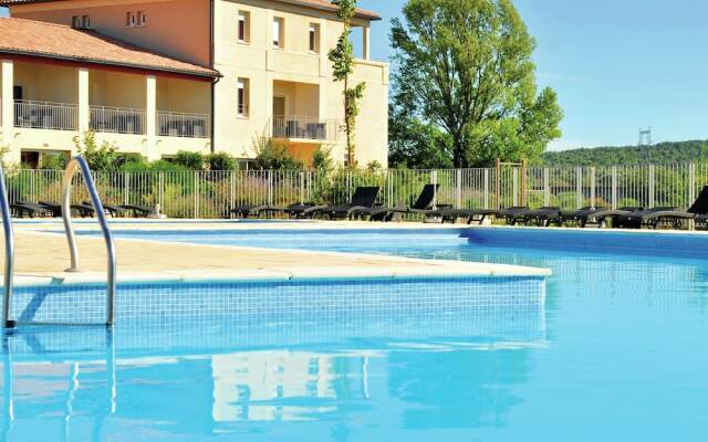 Dignified Apartment With Dishwasher and Near Canal du Midi