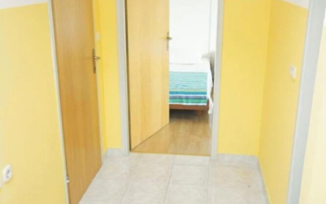 Slavica - Free Parking - A1 Mali