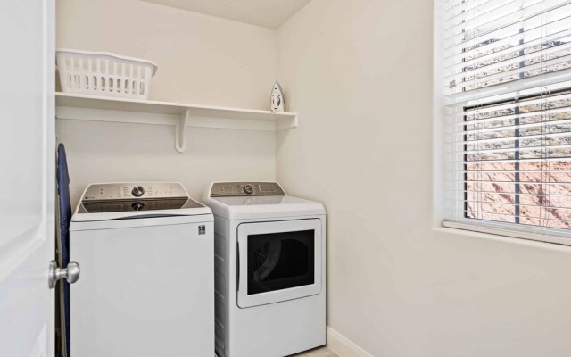 Stay N Play by RedAwning