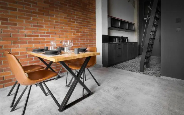 MONTOWNIA Lofts & Experience