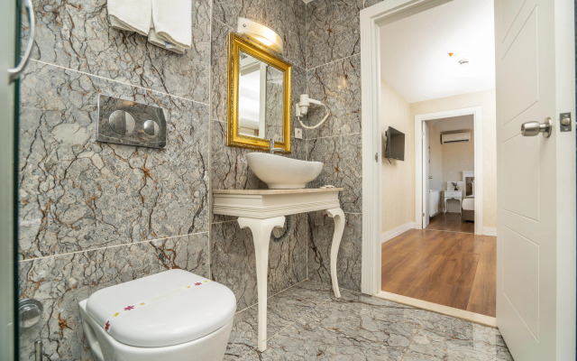 Kunlun Kensington Hotel