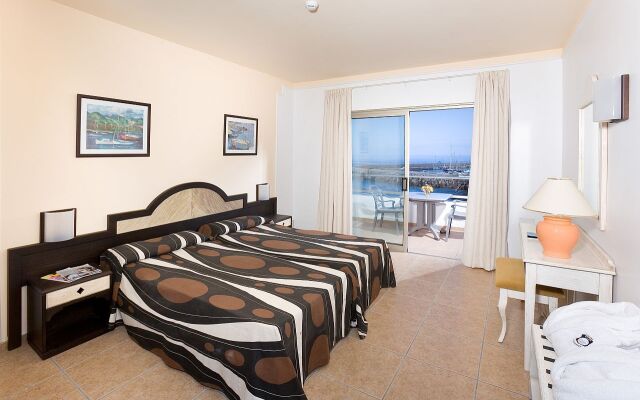Apartamentos Gema Aguamarina Golf