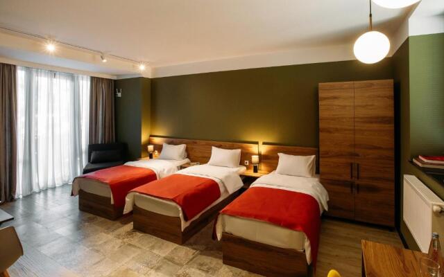 Urban Apartments 116