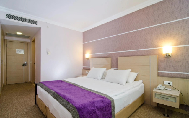 Midas Hotel
