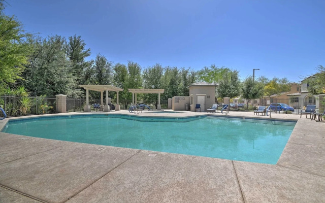 Goodyear Escape w/ Grill: Community Pool Access!