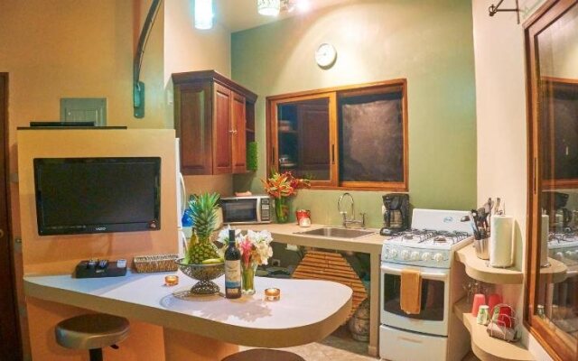 Manoas Luxury Camping and Villa Rentals