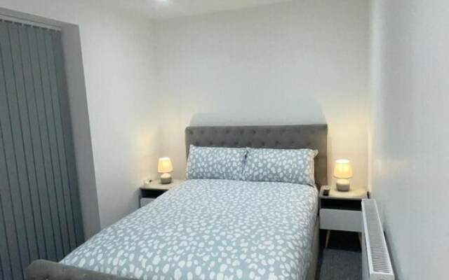 Immaculate 2-bed Apartment in London