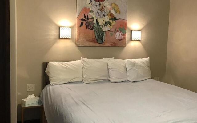 Riverside Hot Springs Inn & Spa - Adults Only