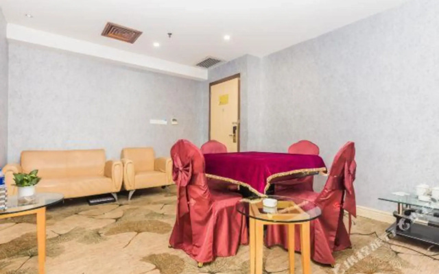 Qiantu Business Hotel(San Shui Guang Chang Dian)