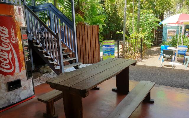 Travellers Paradise Heritage Historical Place - Hostel