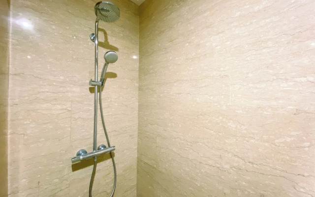 Spacious 3Br With Private Lift At Menteng Park Apartment