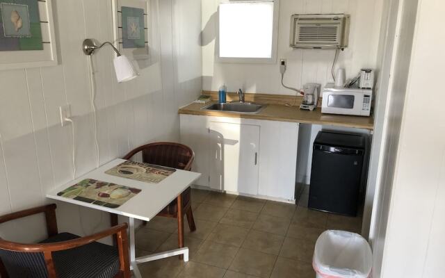 Island View Motel