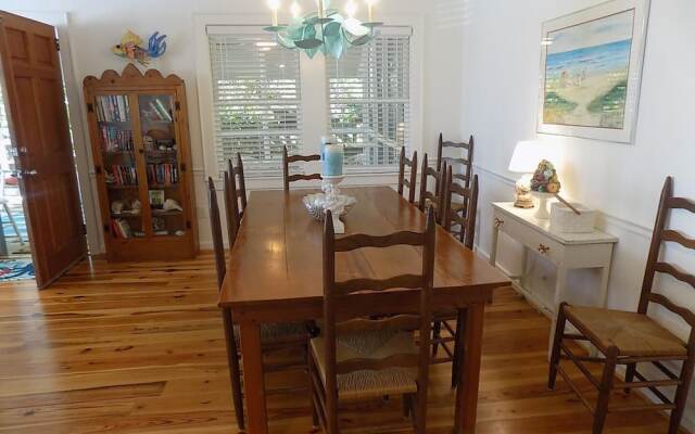 King Fens Inn - 5 Br Home