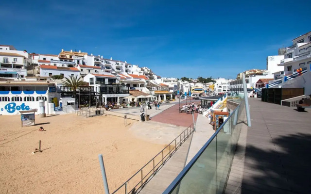 Apartment Oleander Excellent Townhouse in Carvoe