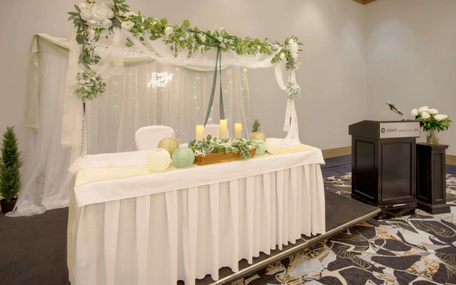 Coast Chilliwack Hotel by APA