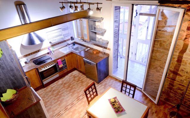 Cervantes Apartment