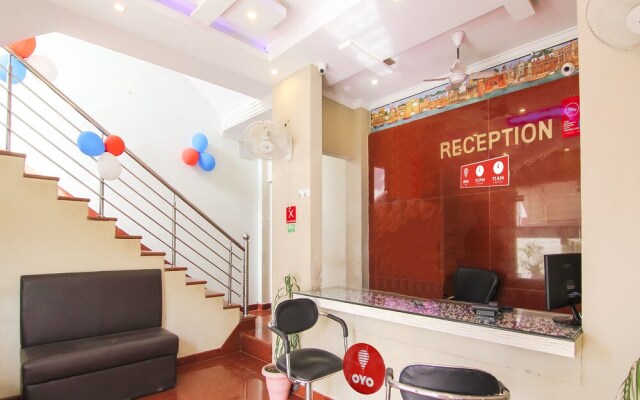 Fabhotel Deepak Palace