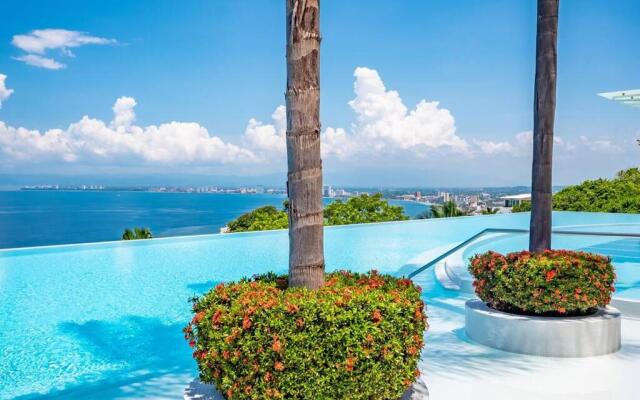 1004 AVALON - Amapas Luxury unit private pool