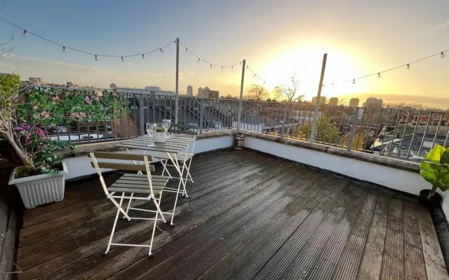 Modern with Stylish Terrace