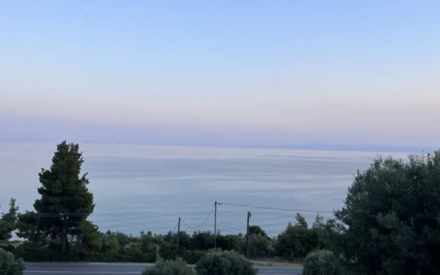 kaloutsikos sea view house